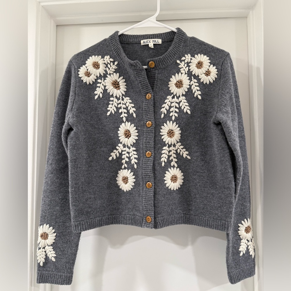 Alex Mill Becca Charcoal Gray Daisy Embroidered Cardigan size S